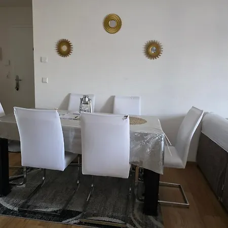 Bogos Bams T Privatunterkunft