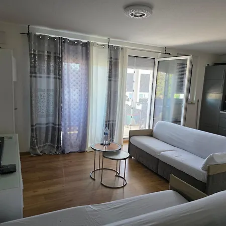 Bogos Bams T 民宿 *